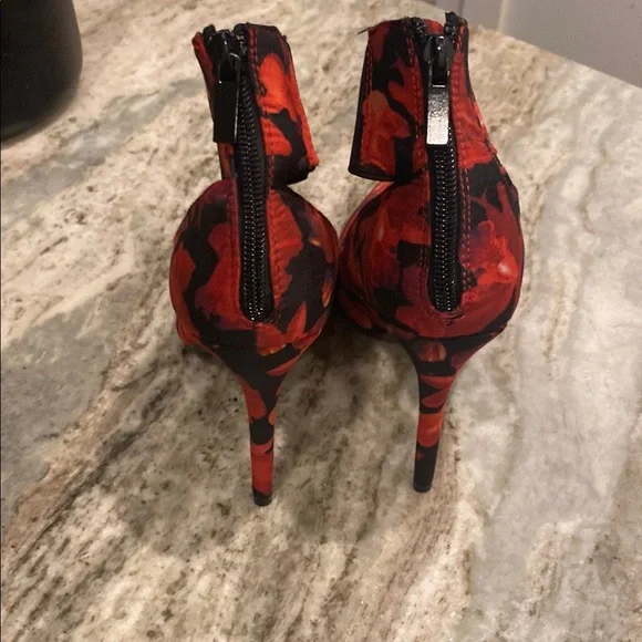 Floral Stiletto Heels - Picture 5 of 6